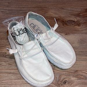 Women’s white Heydudes 👟